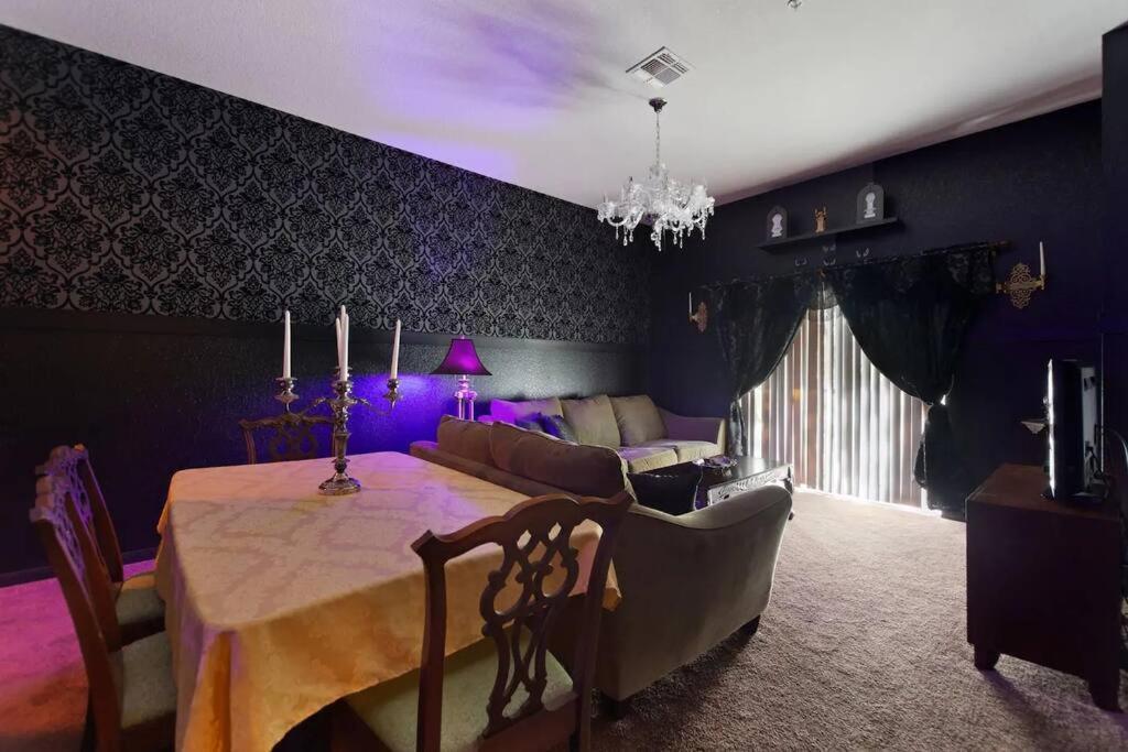 A Spooktacular Haunted Mansion. Lägenhet Kissimmee Exteriör bild